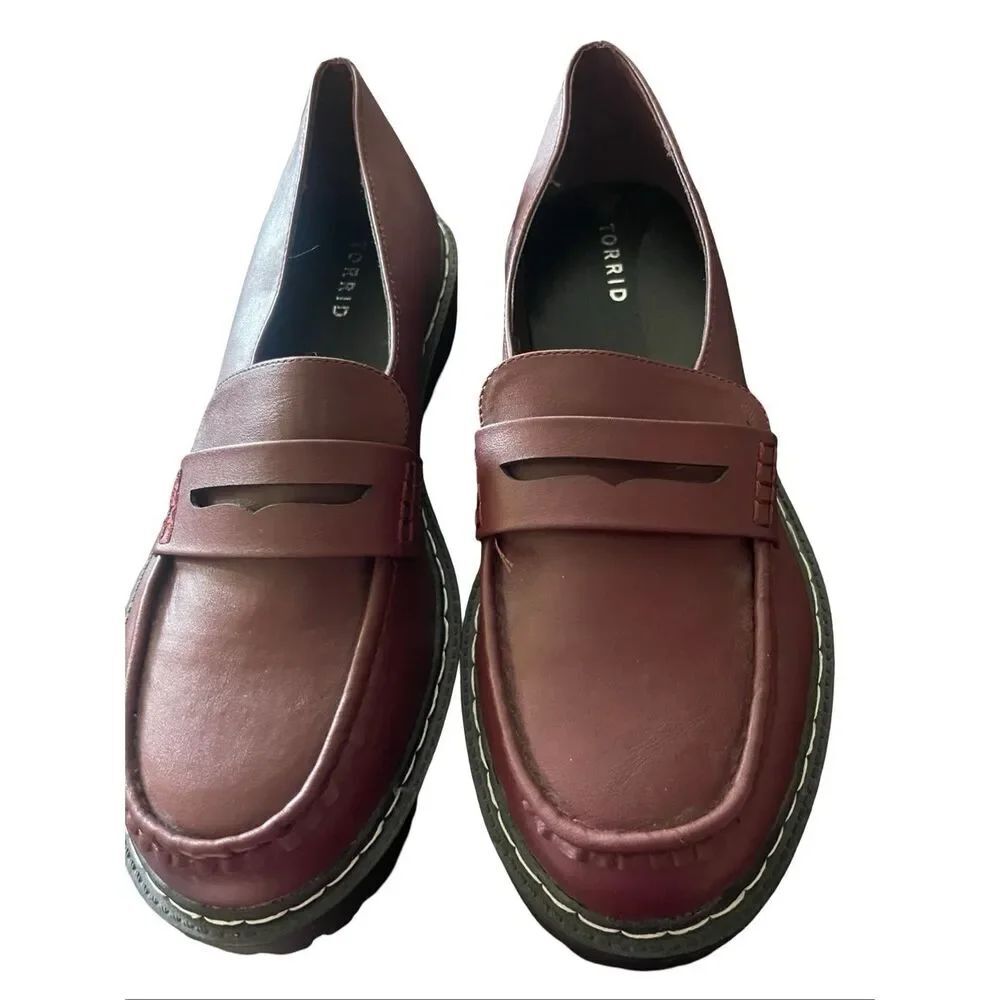 Torrid Womens Burgundy Chunky Lug Sole Faux Leather Loafer Shoes Size 11.5WW
